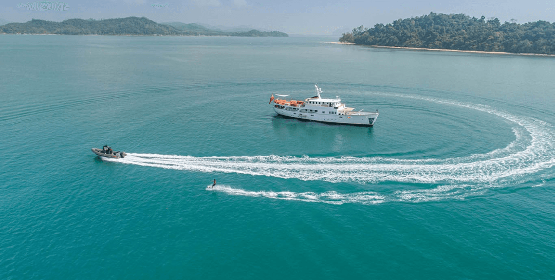 Cruise Vesssel - Image 3