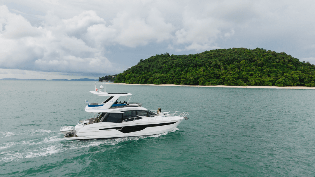 Liquid Asset I Galeon 500 fly  - Cover