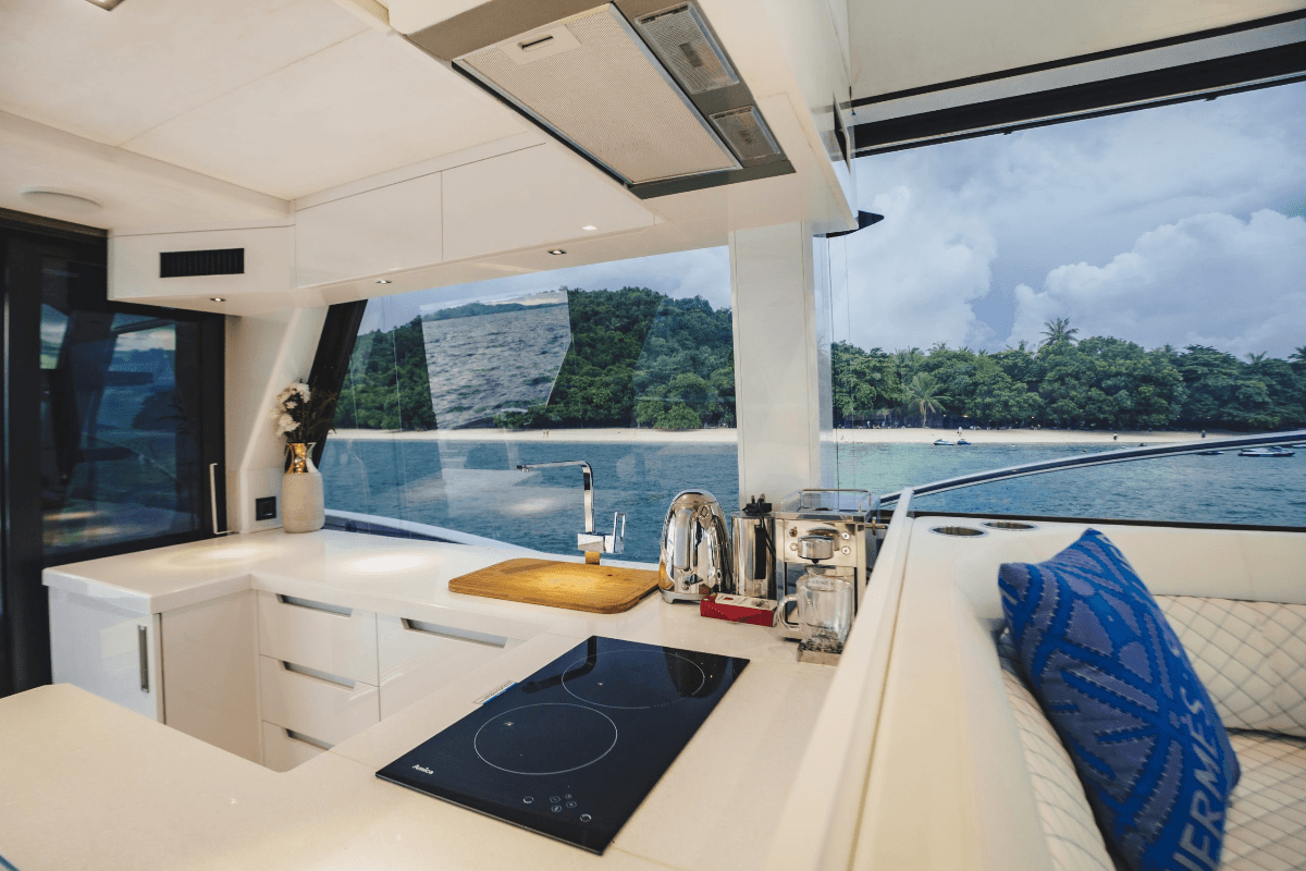Liquid Asset I Galeon 500 fly  - Image 3