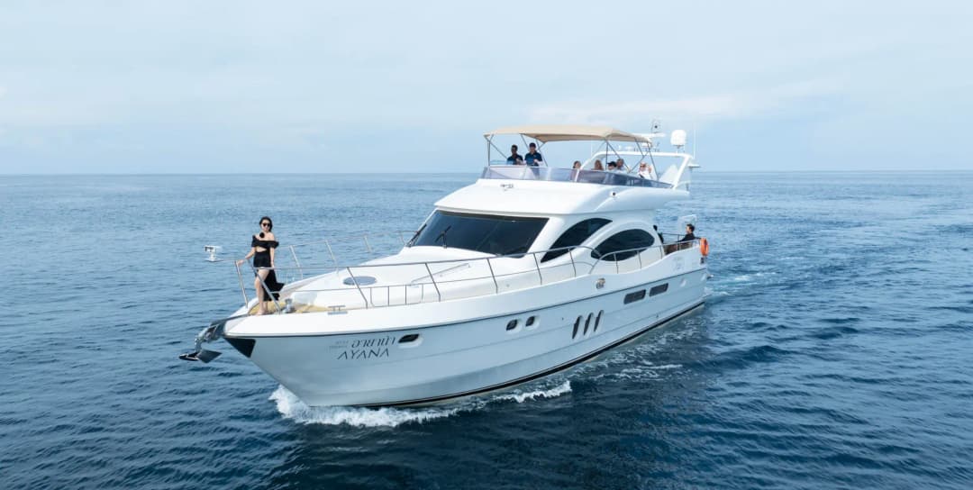 Azimut 68 - Cover