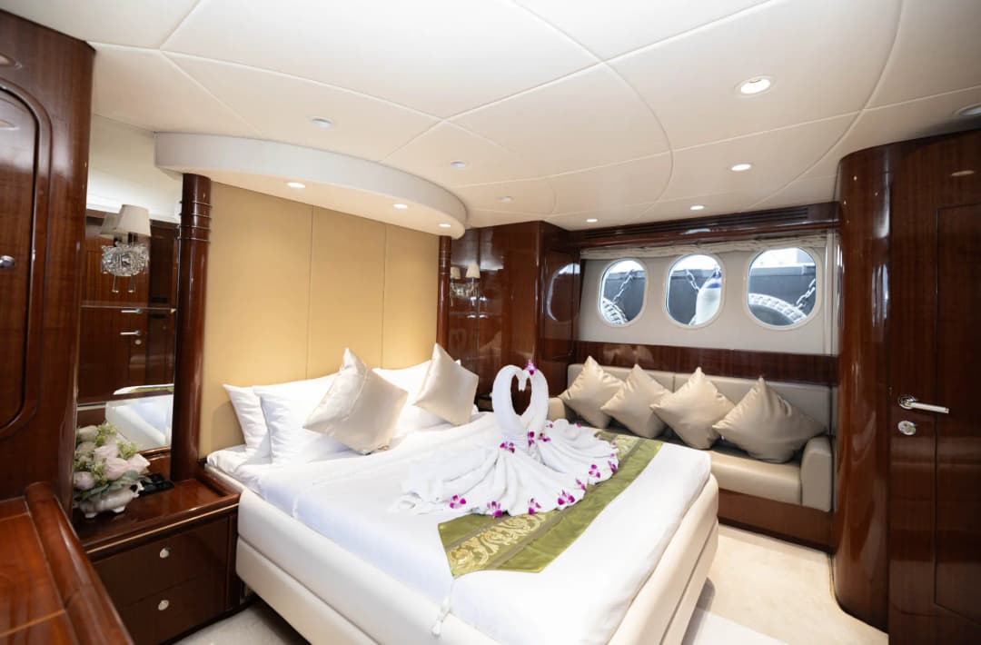 Azimut 68 - Image 4