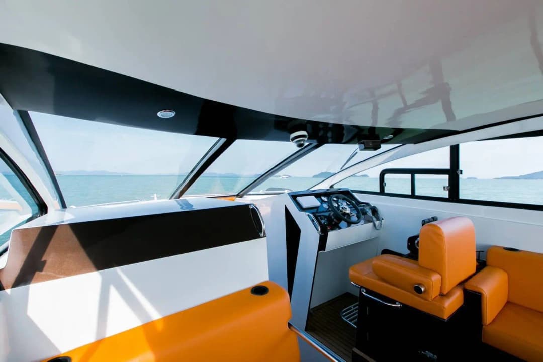 Marine Z - Image 3