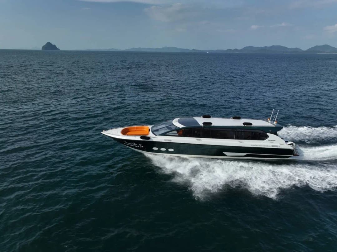 Marine Z - Image 5