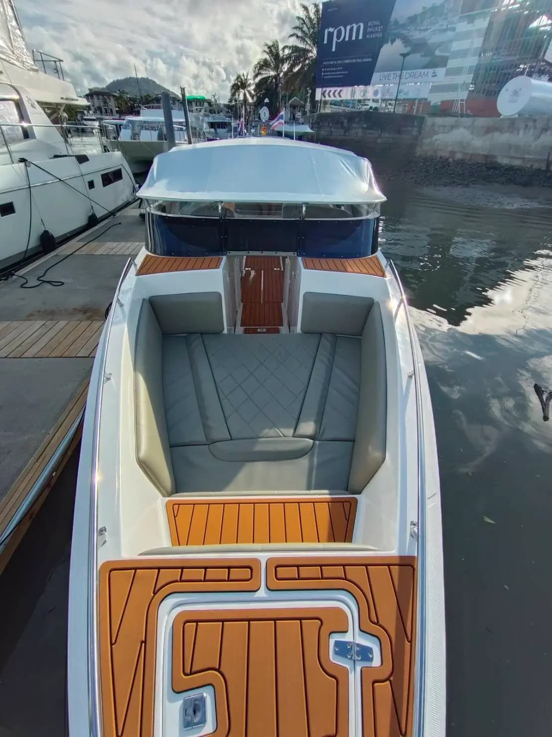 Adventure boat - Image 8