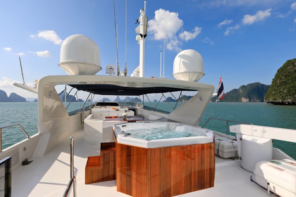 Falcon 33M - 3