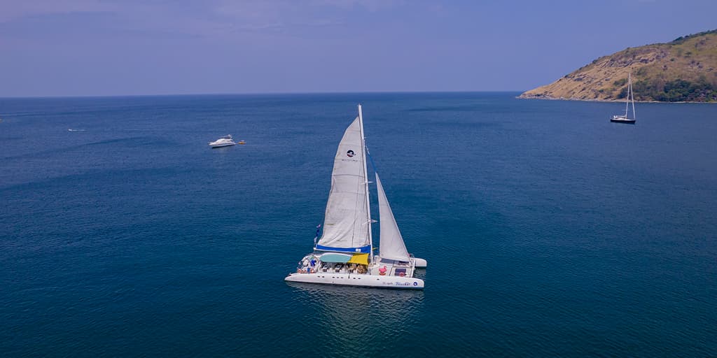 Blueket 75 FT Open-air - 1