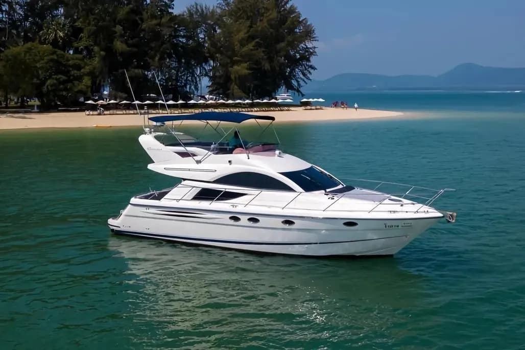 Fairline - Image 2