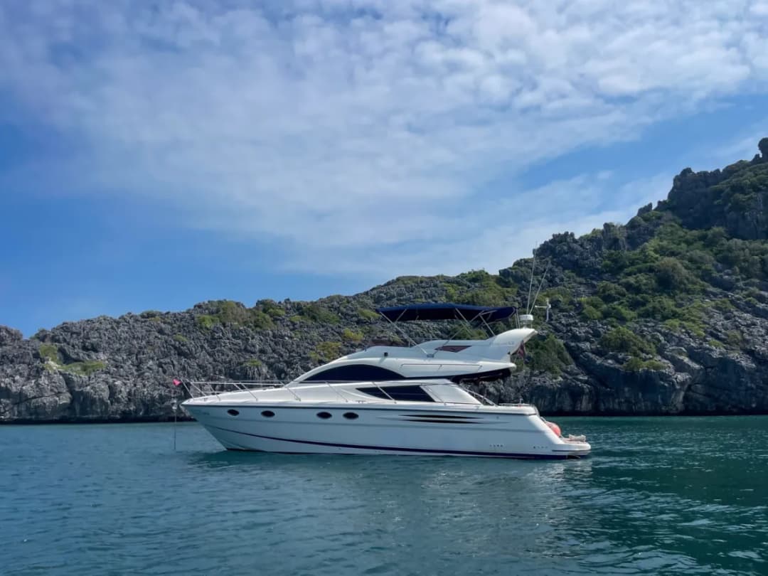 Fairline - Image 3