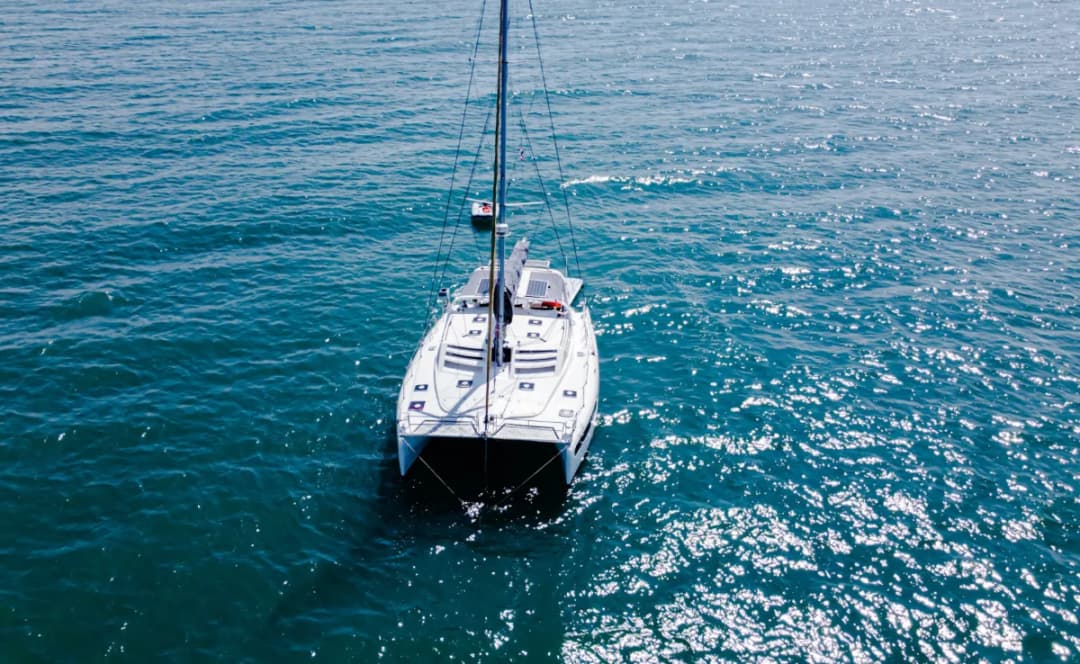 Lagoon 44 - Image 4
