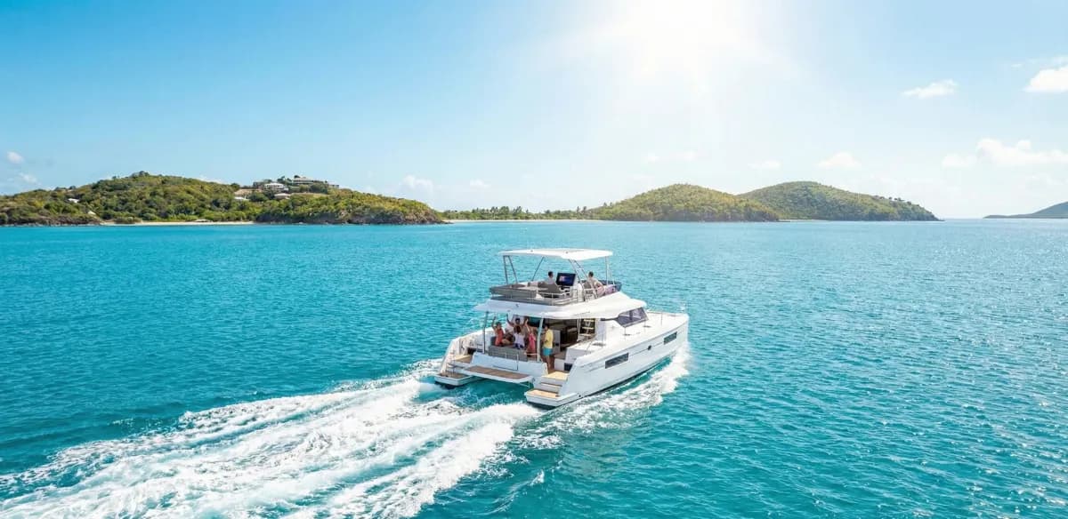 قائمة التشغيل النهائية لحفلة القارب الاستوائية