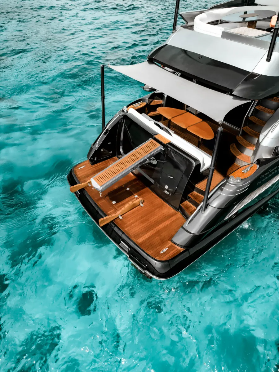 HYPE BOAT CLUB - סיור יום יוקרתי בסירה בפוקט ואי פי פי - 13